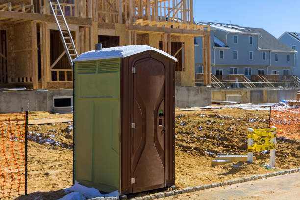 Best Portable bathroom rental  in Albion, IN